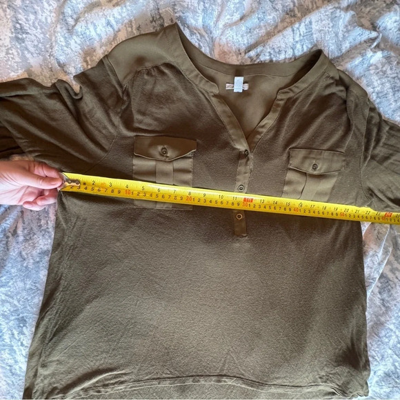 Ecote Urban  Outfitters Blouse Size‎ Large Olive Green Roll-Tab Sleeves Utility - Picture 4 of 14